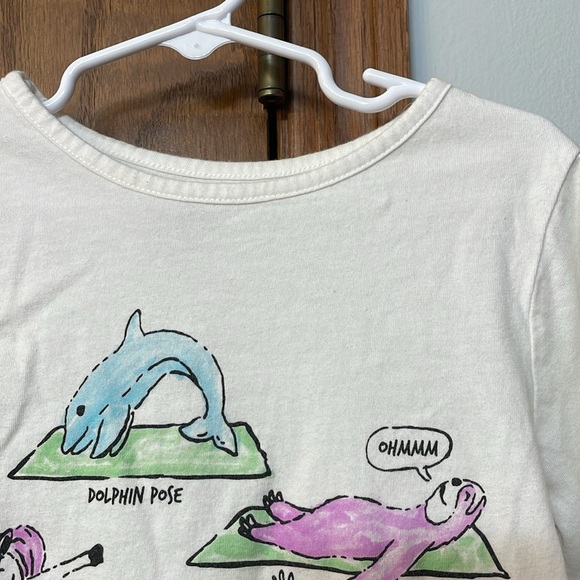 LANDS END UEC Girls Size M (8) White Long Sleeve Yoga Poses T Shirt Cotton - Picture 2 of 12